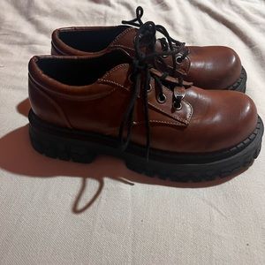 Delia’s platform shoes